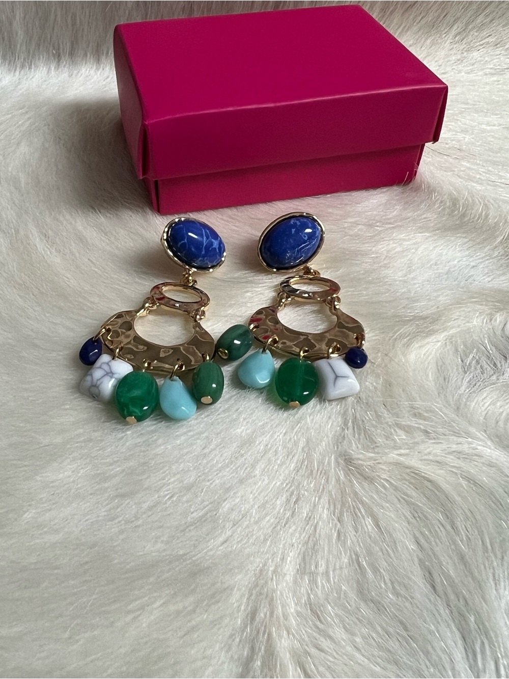 Beautiful Avon dangles - Picture 4 of 4